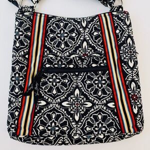 Vera Bradley Retired Barcelona Crossbody Hipster Bag Purse Like New & HTF 2010